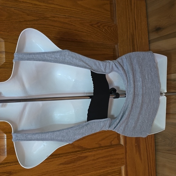 Venus Flowy Loose Fit Backless Gray Tank w/Black Elastic Band - Picture 4 of 14